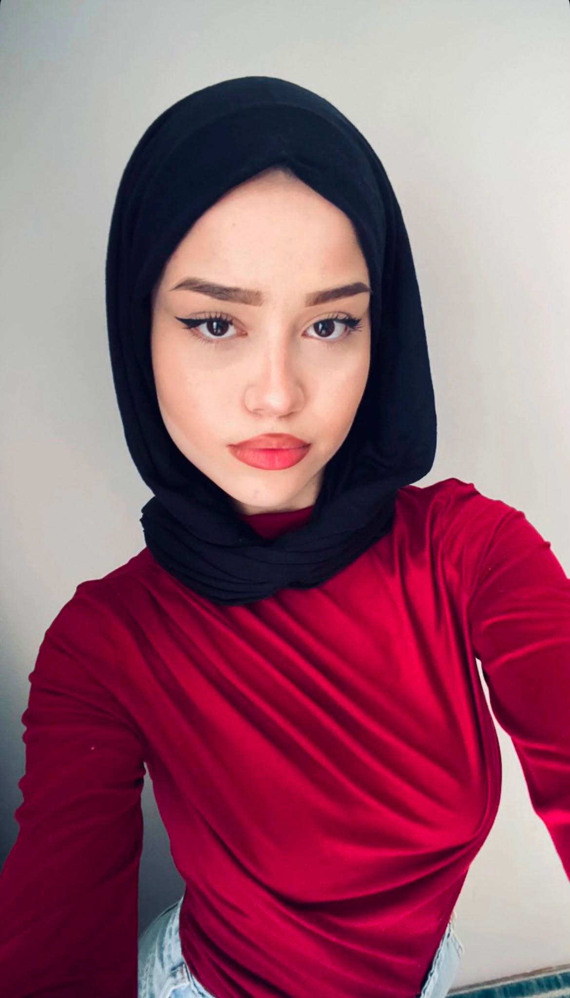 Gümüşhacıköy Liseli Bayan Escort Hira